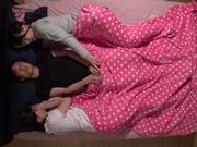 Japanische Dreier-Bett-Leidenschaft Unzensiert