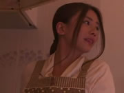 Matsumoto Mei Oralsex in der Küche