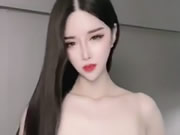 Asiatische Schlampe Nackttanz und Masturbation
